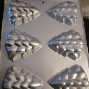 1984 WILTON 6 PINE TREE Pan Candy/CAKE BAKING TRAY
